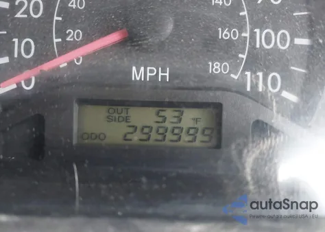 2004 Toyota Corolla Ce из США, поврежденный, VIN JTDBR32E242019281